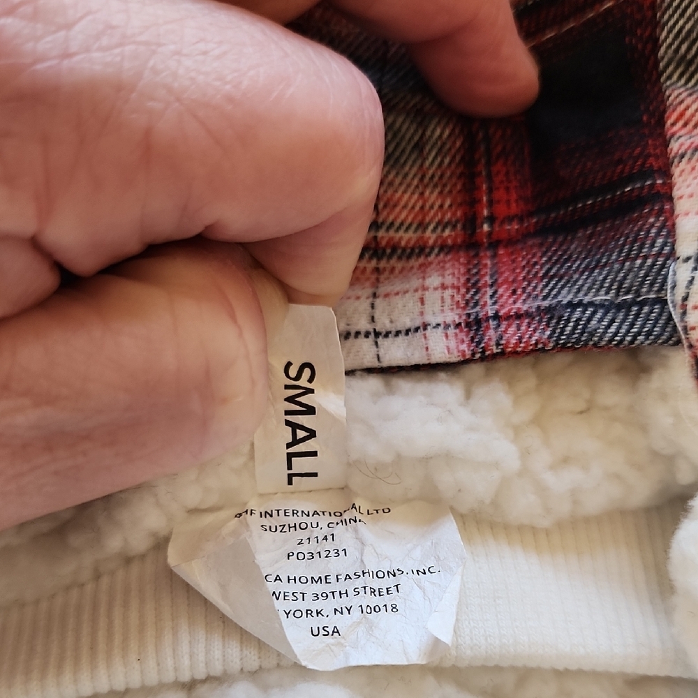 Koolaburra Plaid Hooded Dog Sleepwear - Picture 3 of 16